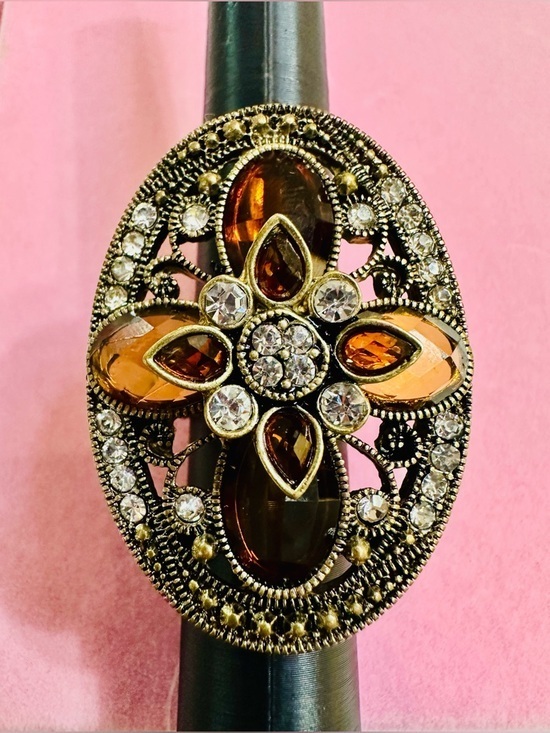 Jewelry - Gold Tone Amber Rhinestone Oval Statement Ring ✨ Adjustable NWT